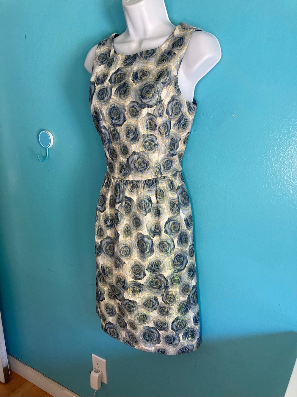 Belle Badglay Mischka Womens Size 6 Iridescent Blue Floral Rose Jacquard Dress